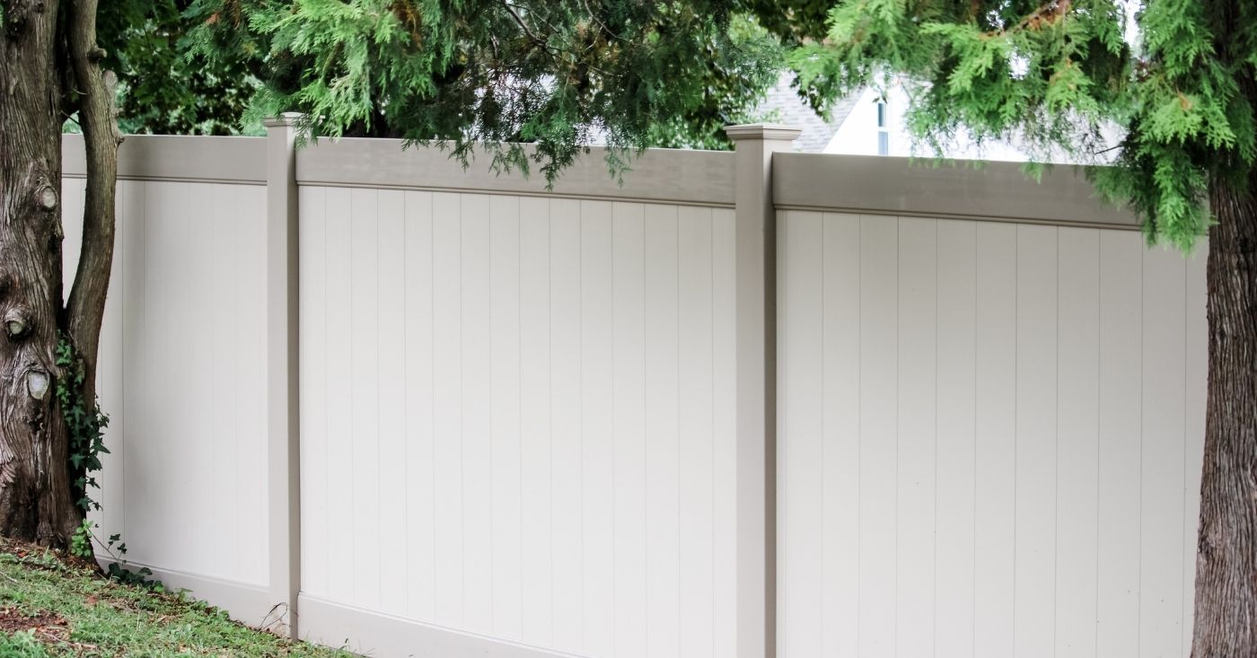 two tone vinyl fence installed in chester county pa