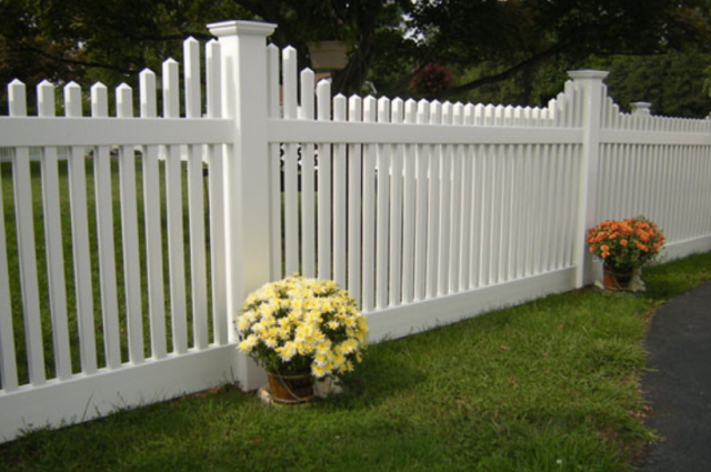 Basic Fence Rules Every Homeowner Should Know in 2023