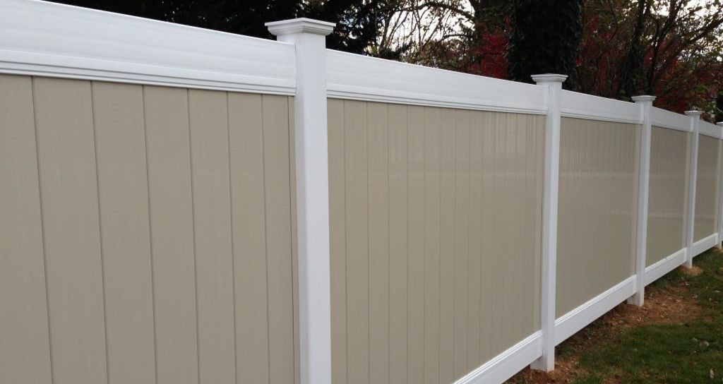 two-tone modern privacy fence