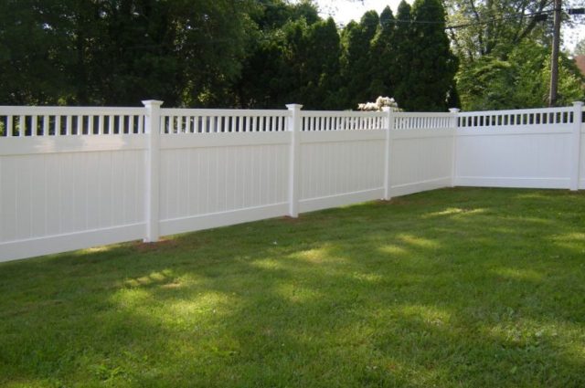 The Hottest Modern Fence Designs for 2023