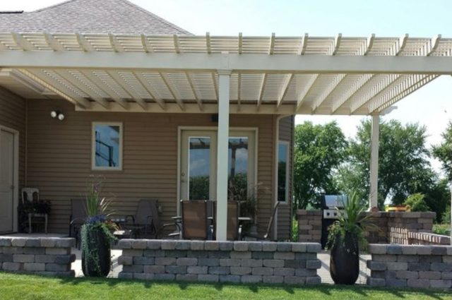 Pergola Benefits: 5 Ways this Outdoor Structure Can Increase Your Home’s Worth